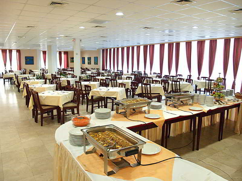 Hotel Kamelija Доня Ластва Екстериор снимка
