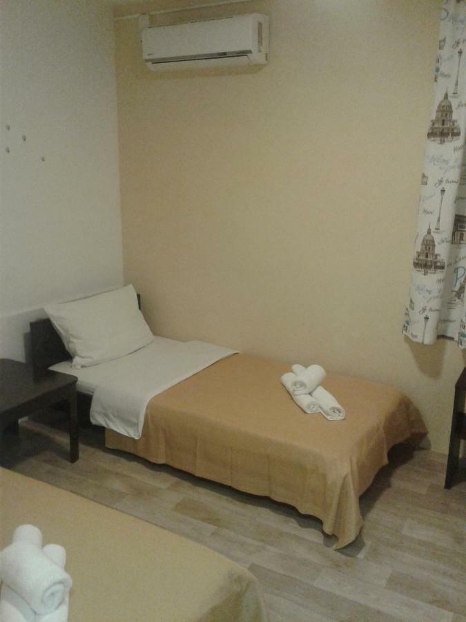 Hotel Kamelija Доня Ластва Екстериор снимка